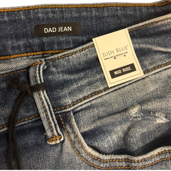 Judy Blue Mid-Rise Cell Phone Pocket Dad Jeans 18W NWT - Picture 6 of 15
